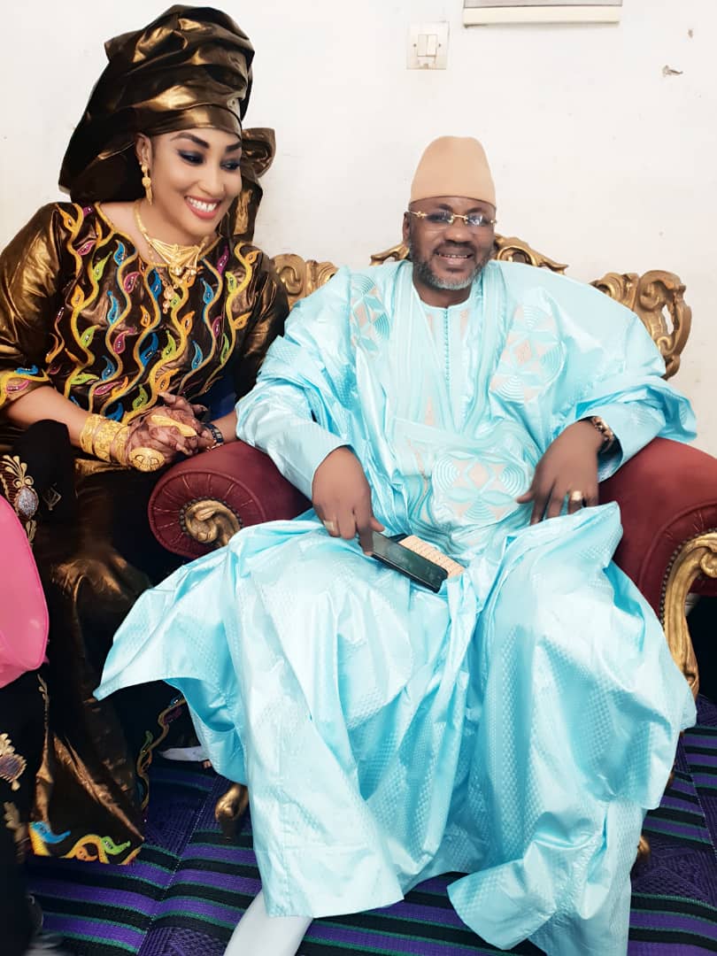 PHOTOS: Mme Askia Touré illumine la toile avec ses nouveaux clichés PHOTOS: Mme Askia Touré illumine la toile avec ses nouveaux clichés