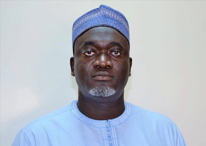 Location d’une barge électrique par Senelec : Pape Demba Bitèye confirme et s’explique