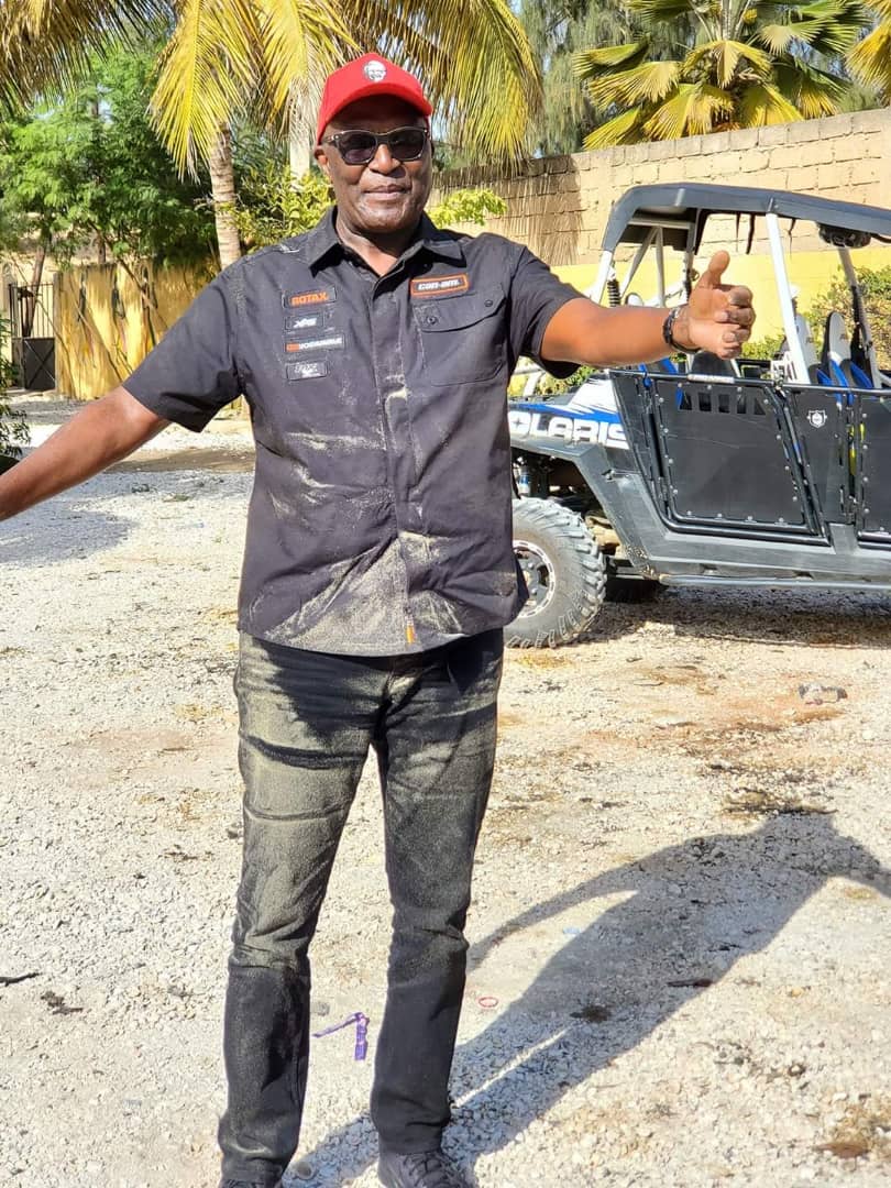 (04 Photos ) Balade en BUGGY et en JEEP : Regardez comment Babacar Ngom et les fils de Macky Sall passent leurs vacances