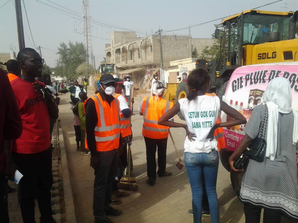 Cleaning Day- Commune de Sangalkam: Le Maire Oumar Guèye et ses administrés, en action