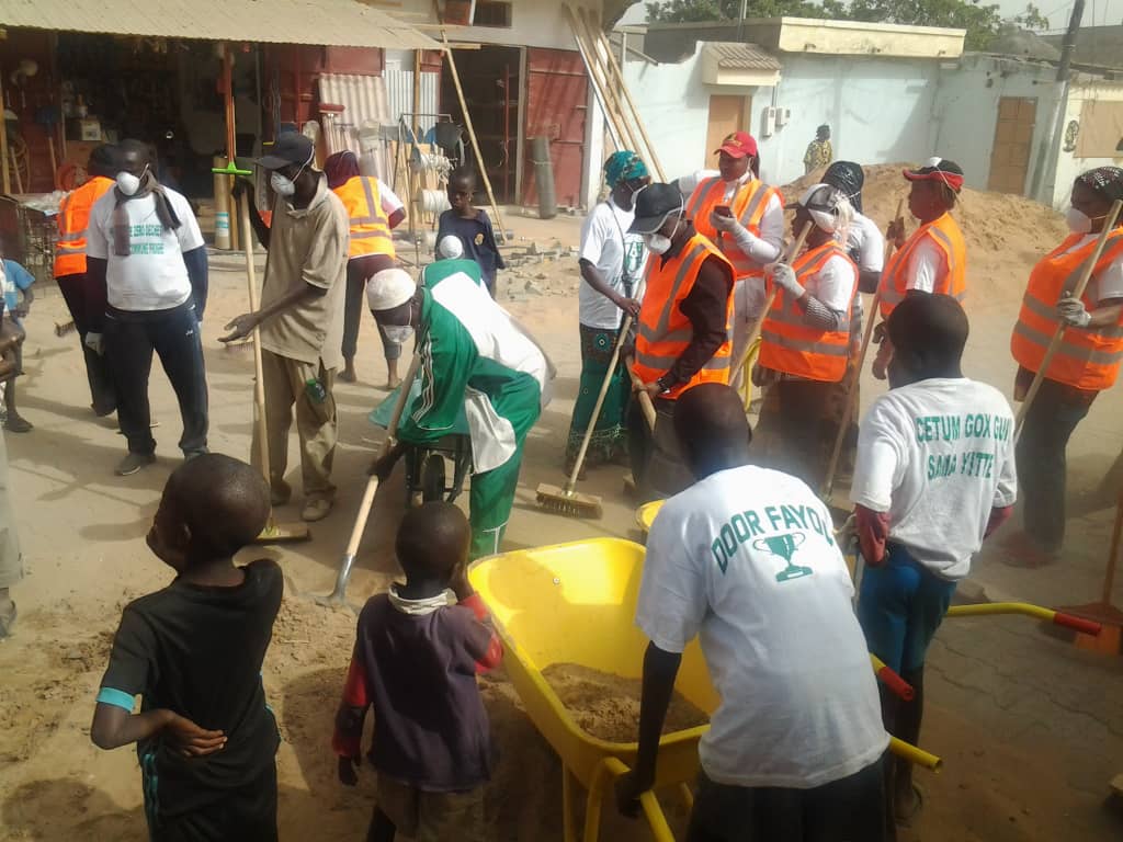 Cleaning Day- Commune de Sangalkam: Le Maire Oumar Guèye et ses administrés, en action