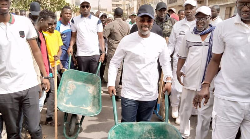 Cleaning Day : Cheikh Ahmed Tidiane Bâ promet une brigade d’hygiène à la Médina