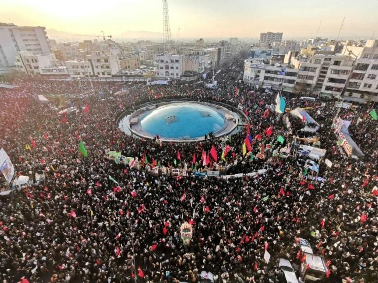 Iran: Marée humaine (impressionnante) à Téhéran pour rendre hommage au général Soleimani