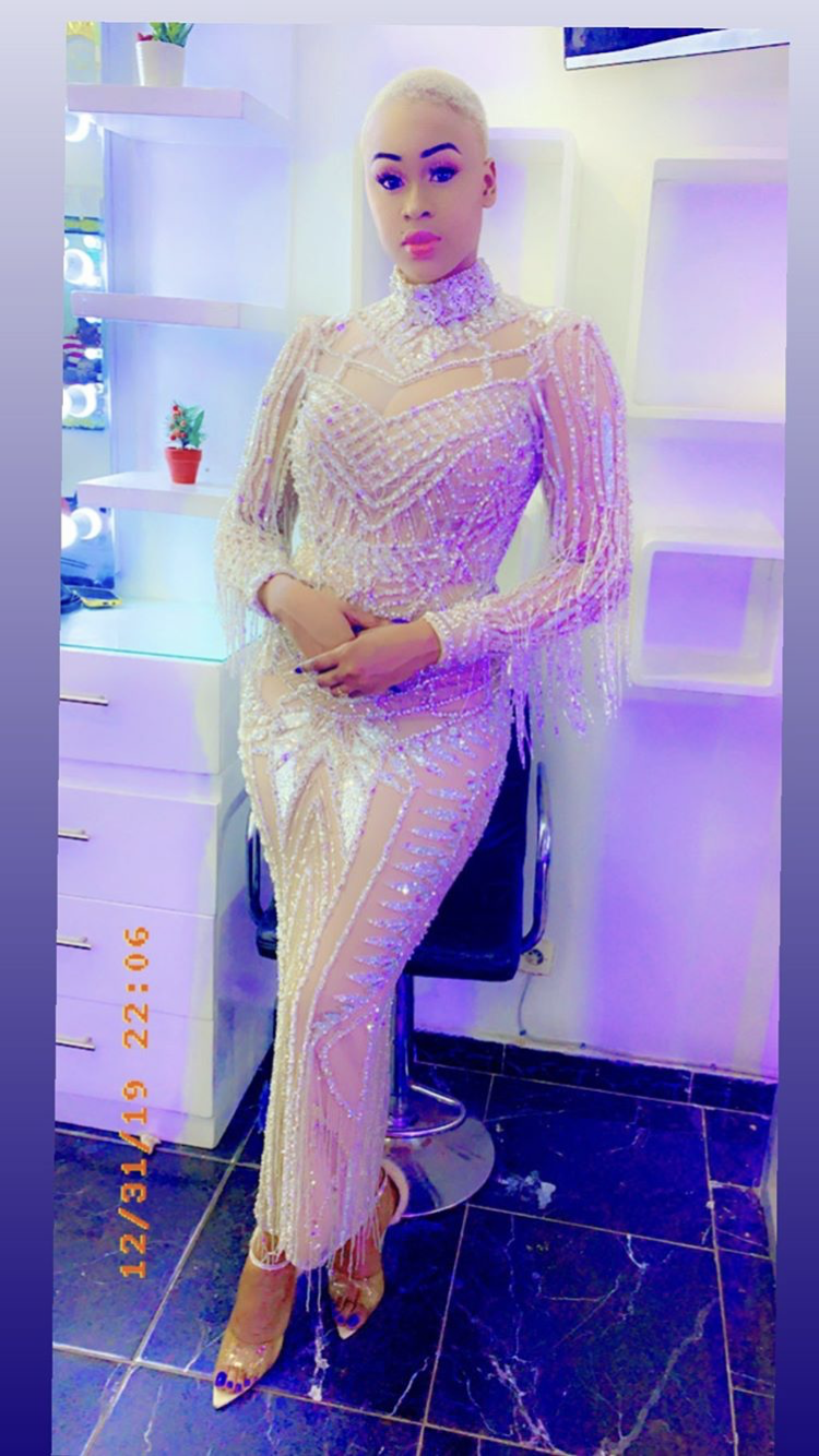 PHOTOS - La robe de Ndèye Astou Sall qui fait sensation sur la toile