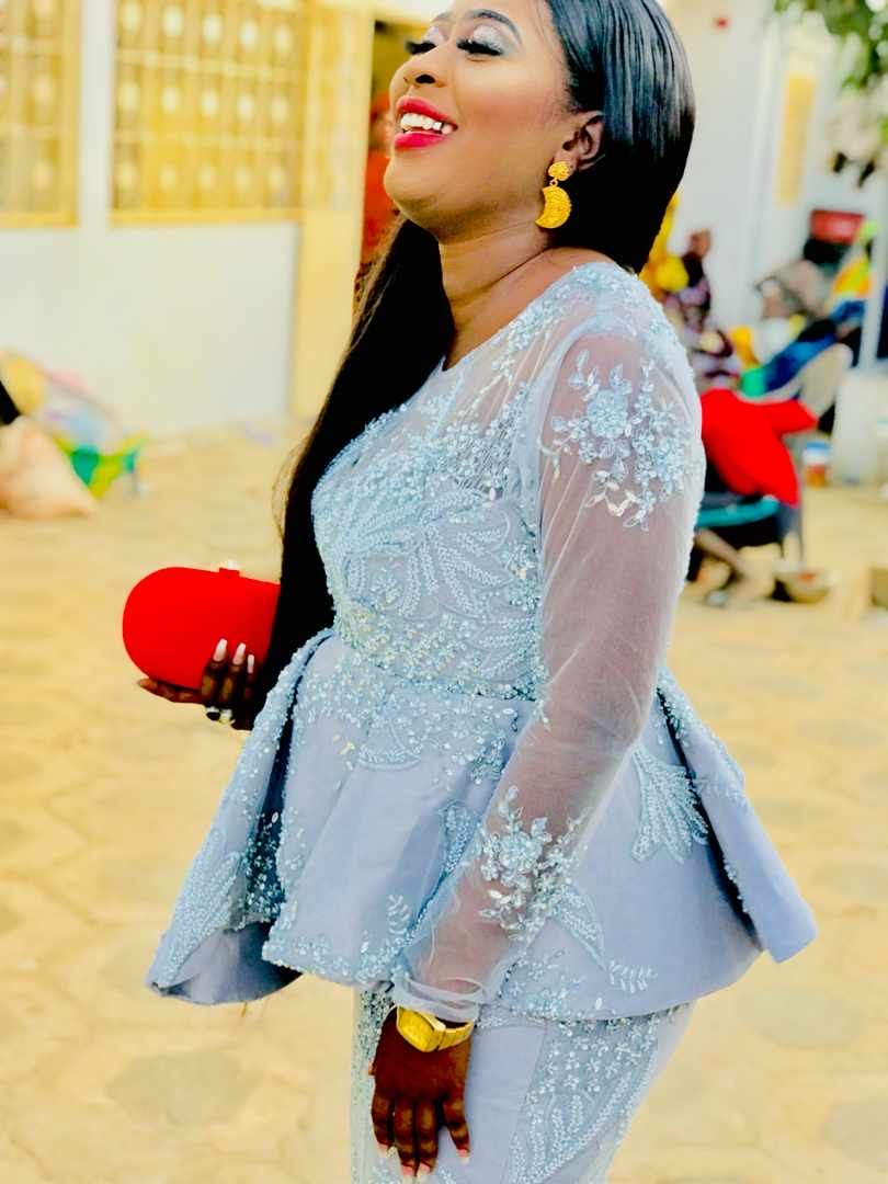 Les images du baptême du fils de Alassane Guèye et Ndèye Ndiaye de la série "Mbettel" Les images du baptême du fils de Alassane Guèye et Ndèye Ndiaye de la série "Mbettel"