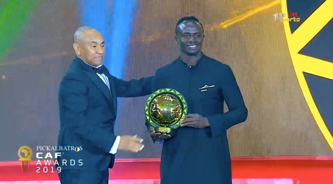 URGENT- #CAFAwards2019: Sadio Mané remporte le prix de meilleur joueur 