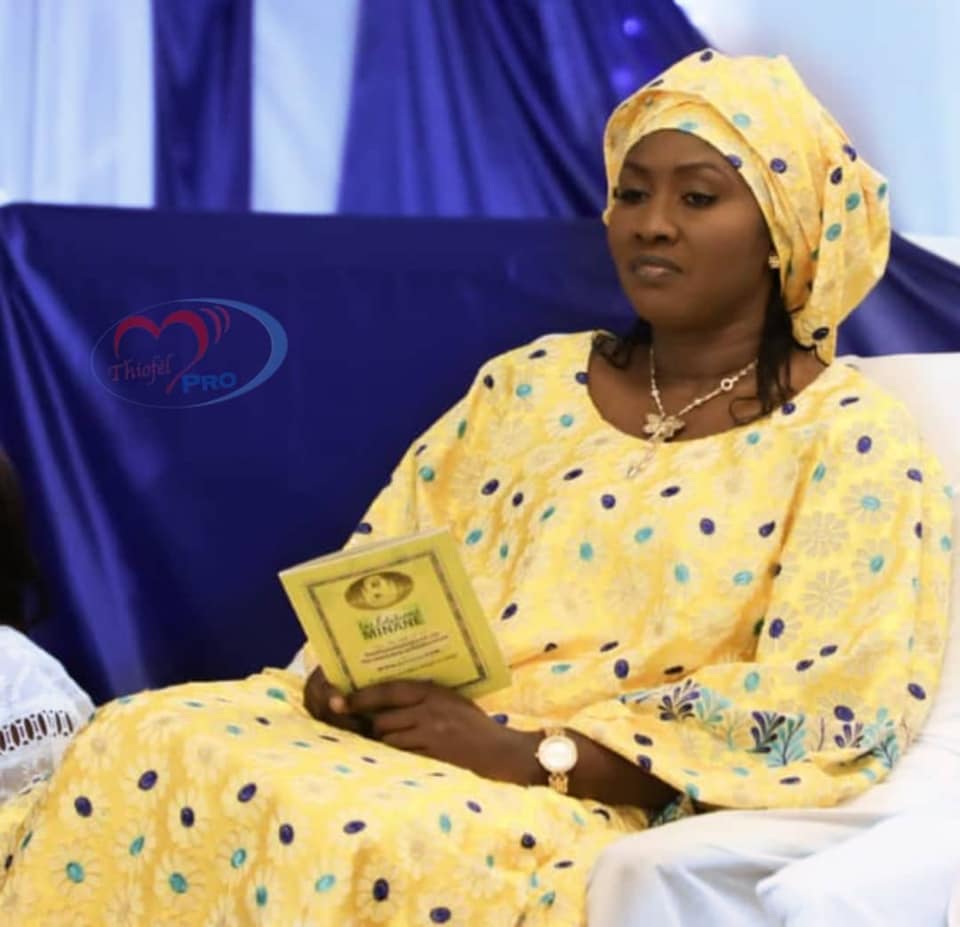 Les nouvelles photos de Sokhna Aïda Diallo avec Bator et Adja Saliou Les nouvelles photos de Sokhna Aïda Diallo avec Bator et Adja Saliou