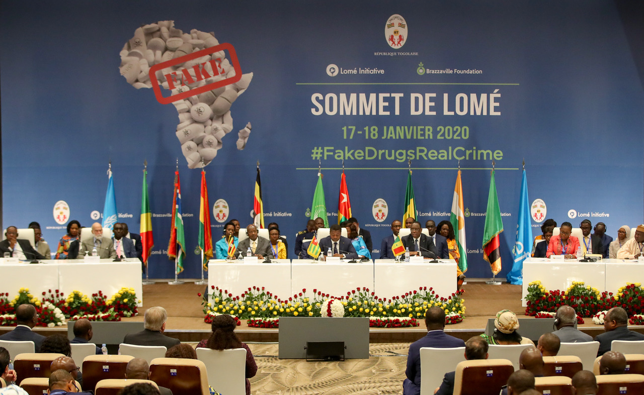 Macky sall au Sommet de la lutte contre les faux médicaments