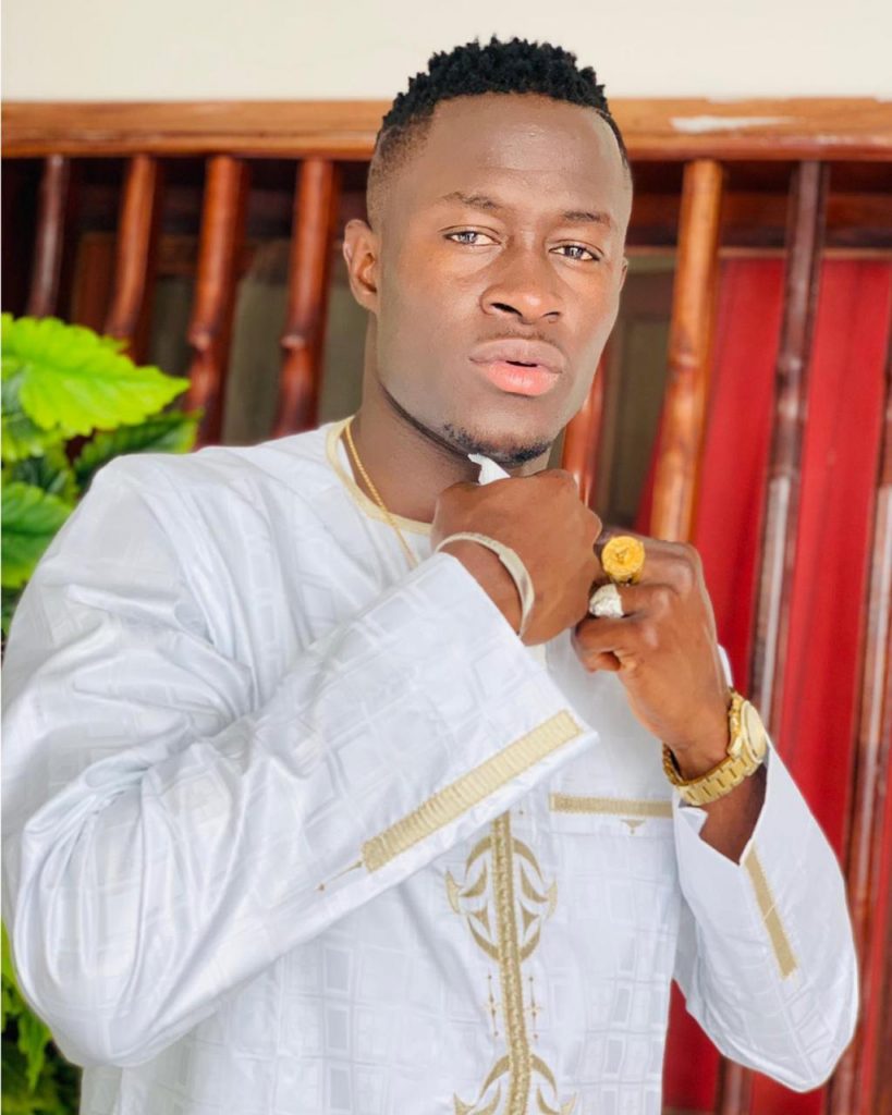 PHOTOS - L’attaquant sénégalais Babacar Guèye épouse Racky Aïdara de la série «Mœurs» PHOTOS - L’attaquant sénégalais Babacar Guèye épouse Racky Aïdara de la série «Mœurs»