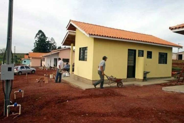 Brésil: Une église utilise la dîme pour construire des maisons pour les pauvres