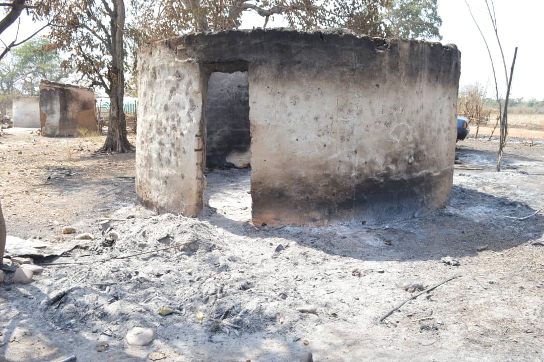 PHOTOS - Les terribles images de l'incendie qui a ravagé Thiancoun Malal