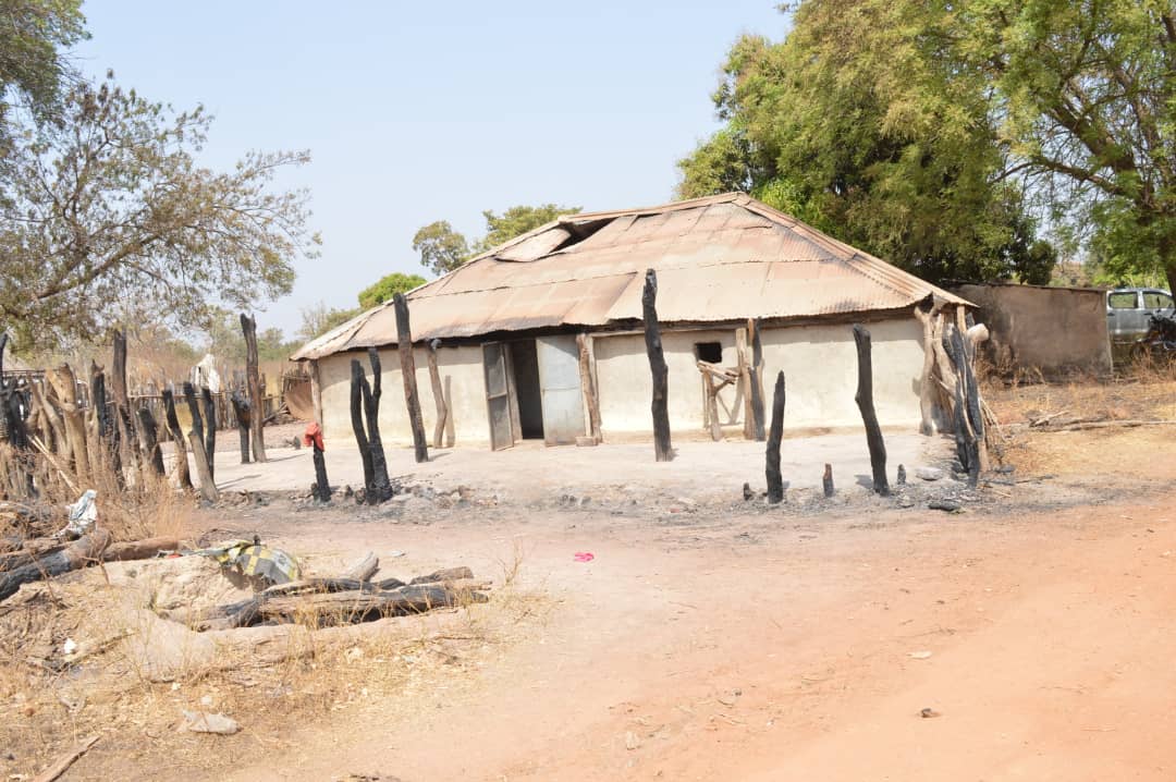 PHOTOS - Les terribles images de l'incendie qui a ravagé Thiancoun Malal