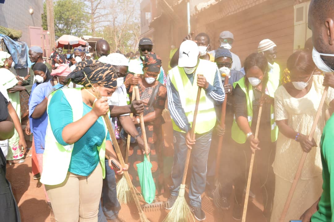 Cleaning Day : forte mobilisation des populations à Kédougou  (images)