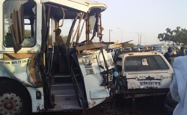 Un bus malien tombe du pont de la Patte d'Oie, un mort et plusieurs blessés enregistrés
