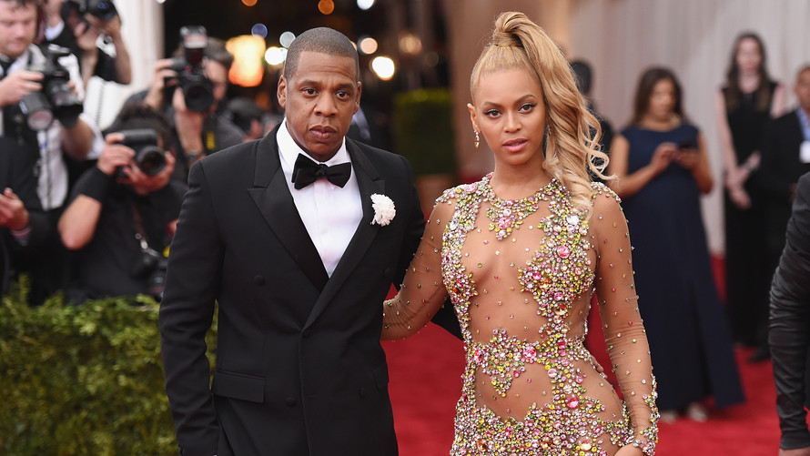 5 couples célèbres ayant surmonté les scandales d’infidélité (photos)