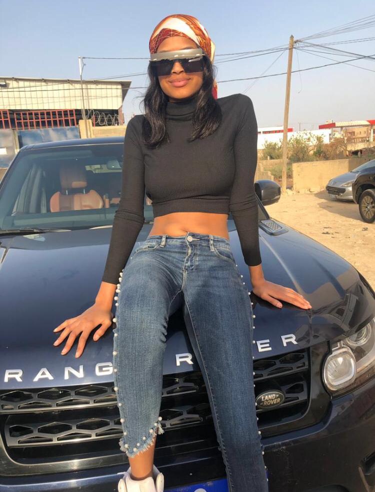 PHOTOS - Après son scandale avec Racky Aïdara, Marie Louise Diaw s’offre une nouvelle voiture de luxe