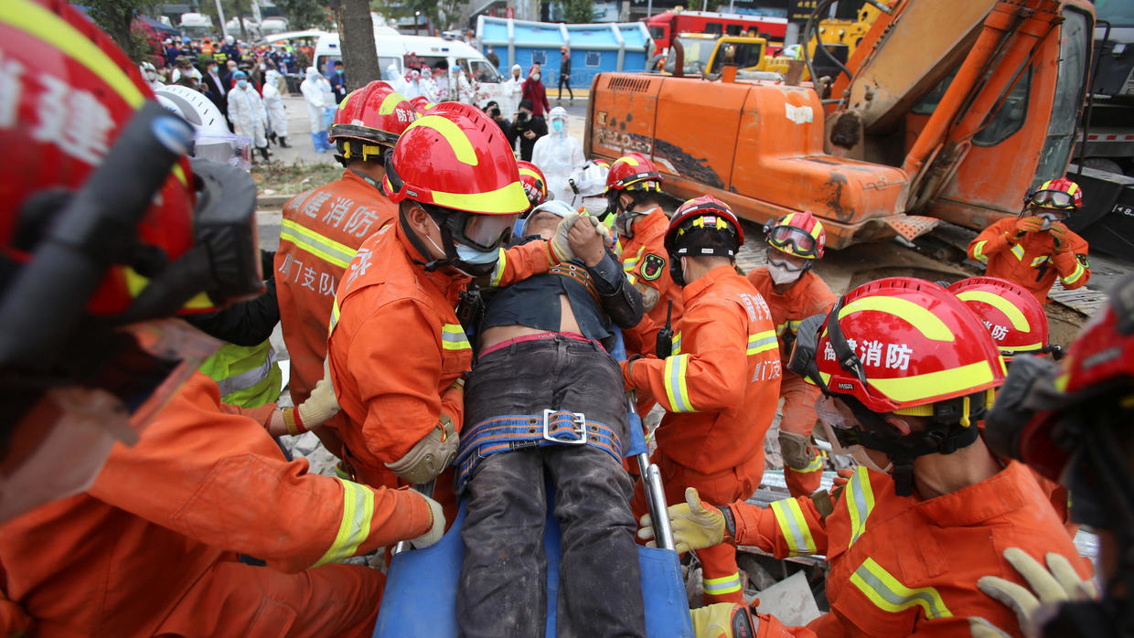 Un hôtel s’effondre dans le sud-est de la Chine, une trentaine de personnes sous les décombres