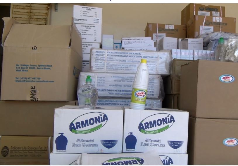 Lutte contre le Coronavirus - Gorgui Ciss, Maire de Yène, offre d'importants lots de kits sanitaires à la population (Vidéo + Photos)