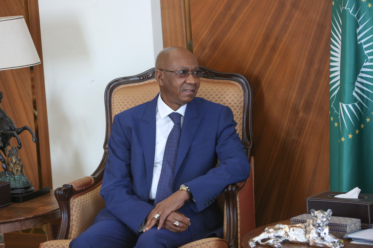 Entretien de M. Cheikh Hadjibou Soumaré avec le Président Macky Sall (images)