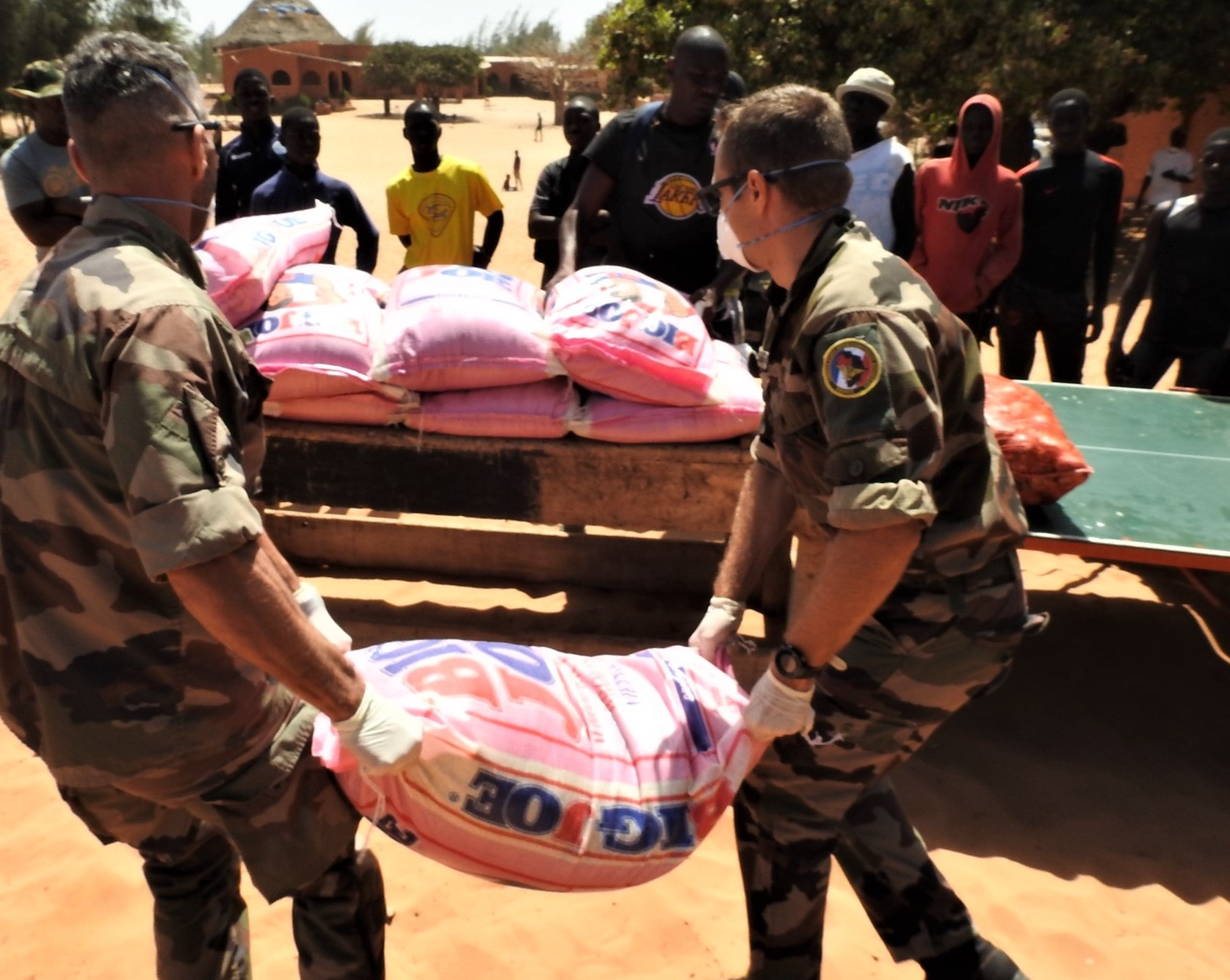 Les Eléments français au Sénégal soutiennent les enfants de Village Pilote