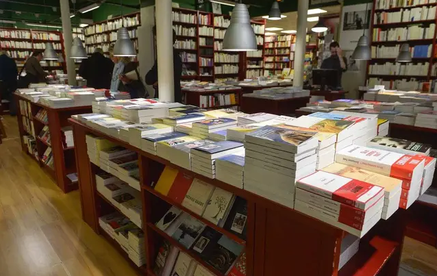 Coronavirus en Corse : Malgré le confinement, des librairies se mettent au drive