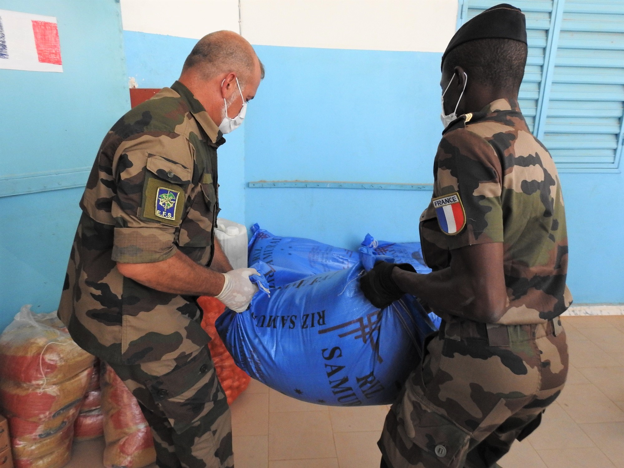 Khombole: Les Eléments français au Sénégal poursuivent leurs dons, notamment au CIEL (Vidéo)