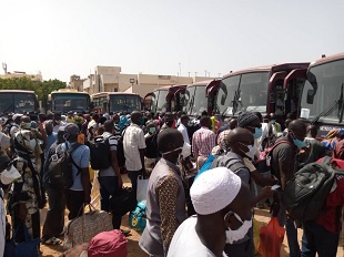 Reprise des cours le 2 juin: Ralliement massif des enseignants au terminus des bus Dem Dikk (Vidéo)