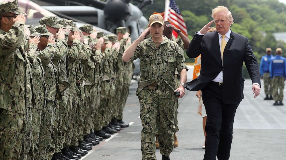 Cinq policiers abattus lors de manifestations américaines, Trump dit qu'il pourrait faire venir des militaires