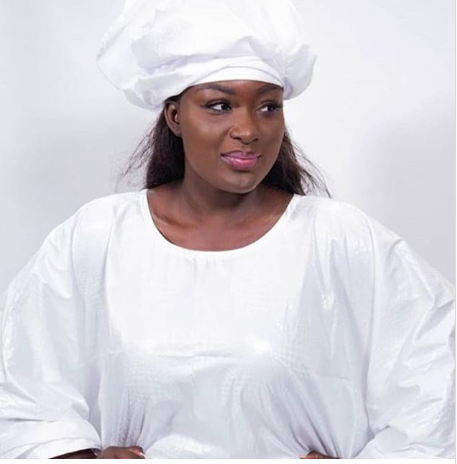 L'actrice Amsa, belle, naturelle et classe !