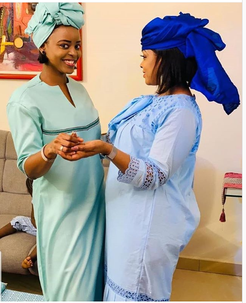 Bidew et sa rivale Aji en mode boubou traditionnel, suscitent admiration et regards !