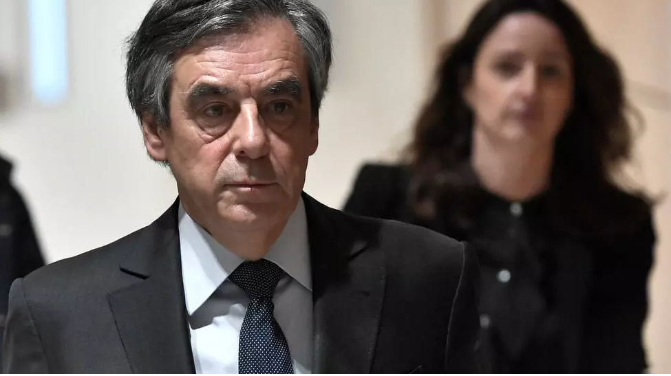 Affaire Fillon: Emmanuel Macron saisit le Conseil supérieur de la magistrature