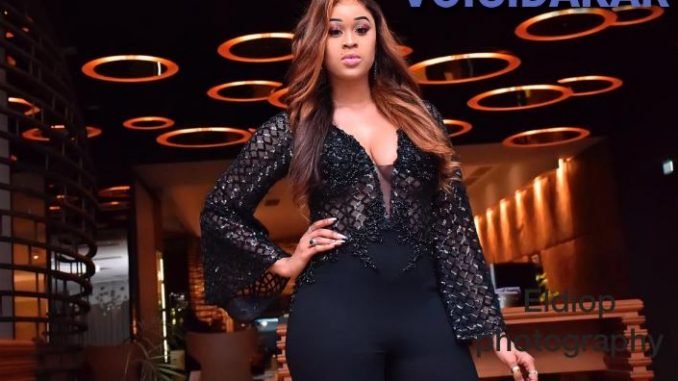 Photos-Miss Sénégal 2016 pose avec un body décolleté sexy qui enflamme la toile!