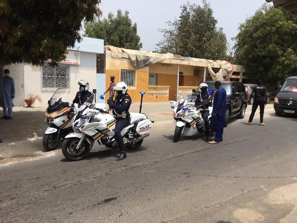 Photos - Vivez en images les moments du départ de la dépouille de Serigne Pape Malick Sy vers Tivaouane