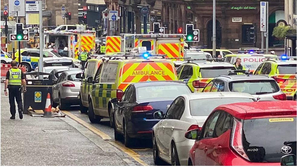 Attaque à Glasgow: six blessés, le suspect tué