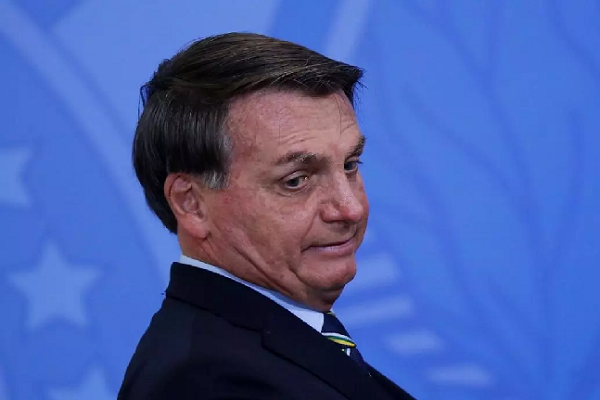 Alerte info COVID-19 : Jair Bolsonaro, le président brésilien qui minimisait le virus, testé positif