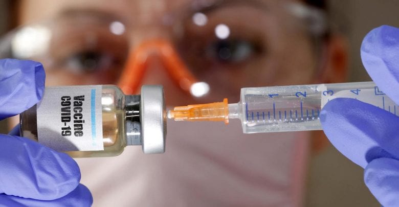 Vaccin contre la COVID-19: la Russie annonce avoir achevé les essais sur l’homme et révèle les résultats