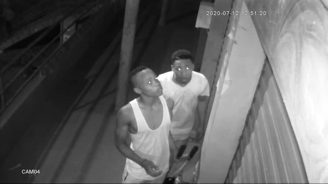Vol dans un magasin à Cambérène: deux jeunes filmés en flagrant délit par les caméras de surveillance
