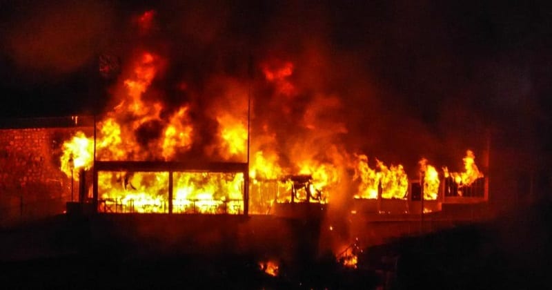 Urgent: La Mairie de Keur Massar saccagée et brulée par des marchands ambulants