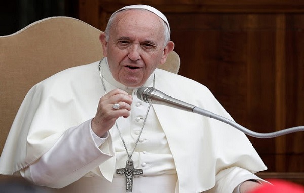 Coronavirus : Le pape François appelle à ne pas réserver les vaccins prioritairement « aux plus riches »