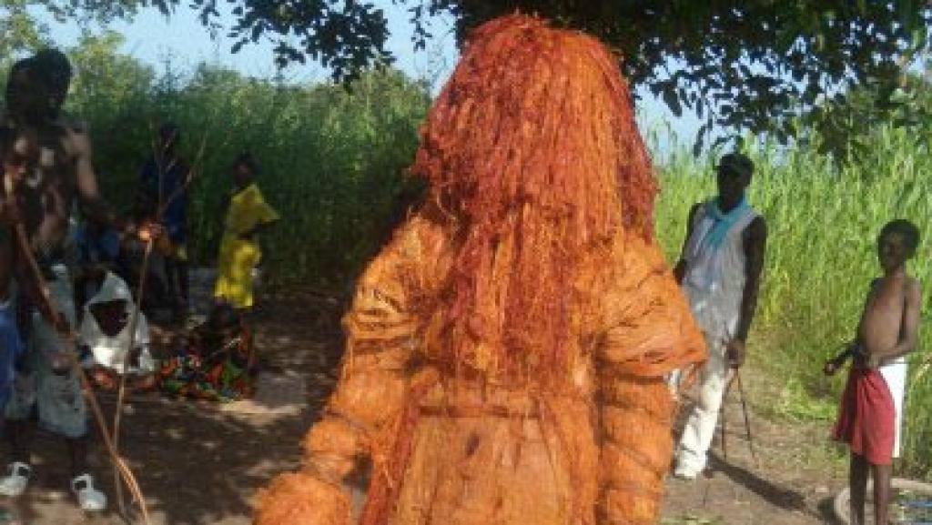 Mbour: La collectivité mandingue condamne  les sorties nocturnes du Kankourang