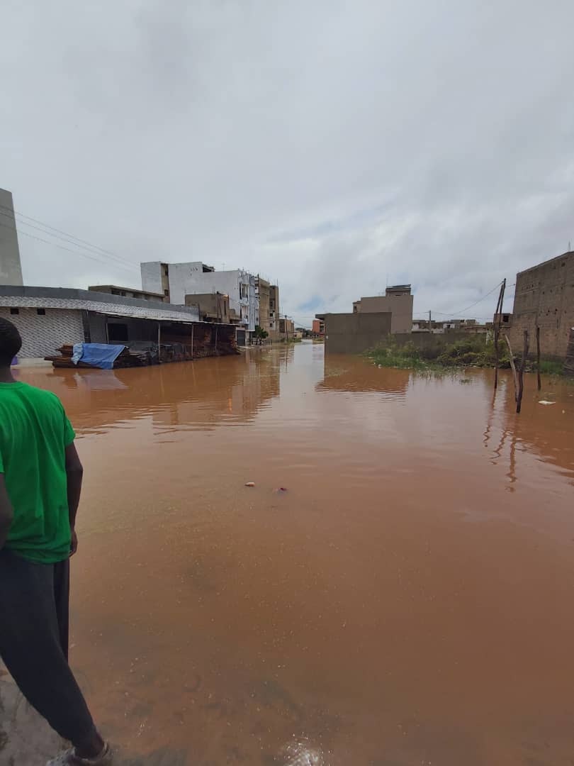 INONDATIONS : 3 MORTS ET PLUSIEURS BLESSÉS ENREGISTRÉS