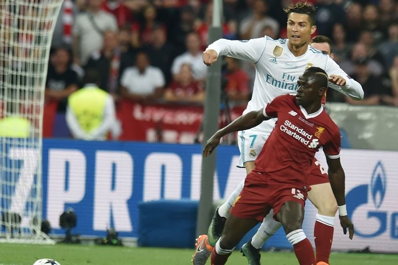 Premier League - Sadio Mané plus fort que CR7 sur...