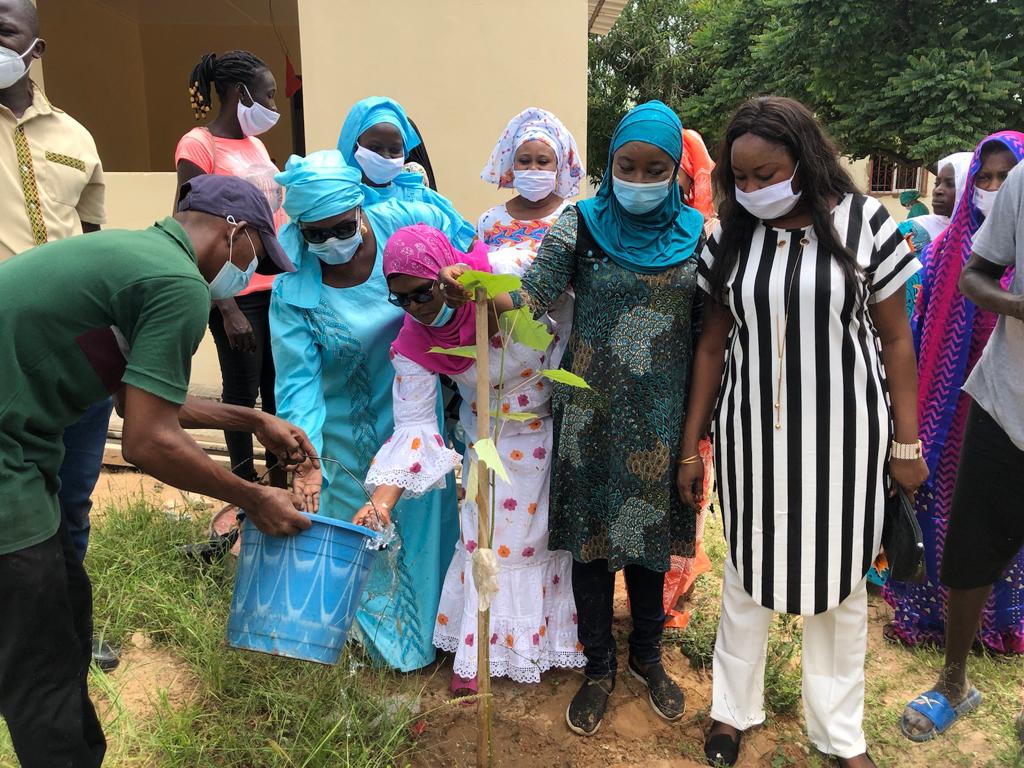 Reboisement national: Frass de Sangalkam répond à l'appel du chef de l’Etat, en plantant 500 arbres Reboisement national: Frass de Sangalkam répond à l'appel du chef de l’Etat, en plantant 500 arbres