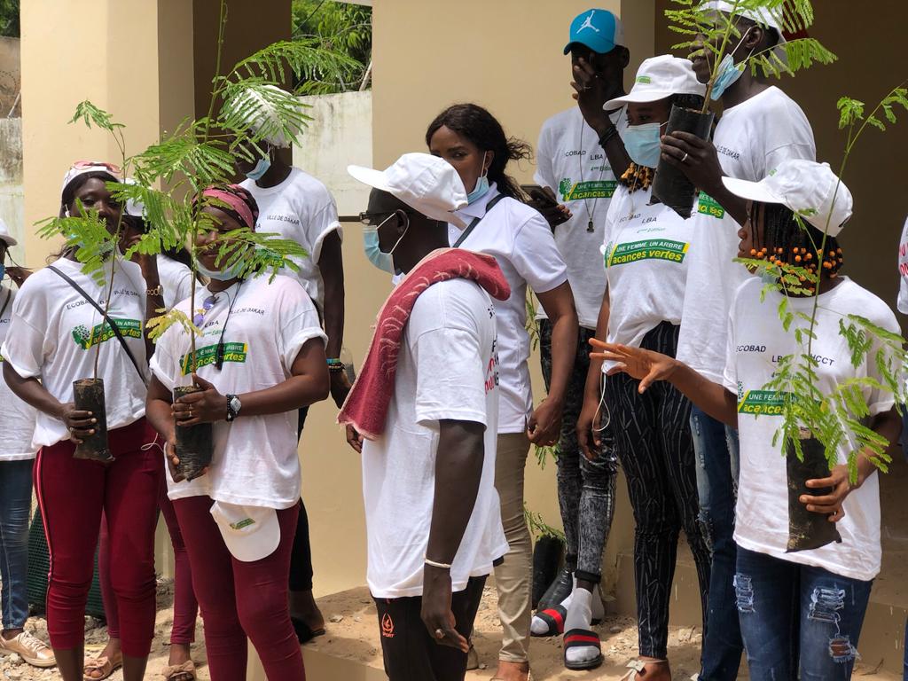 Reboisement national: Frass de Sangalkam répond à l'appel du chef de l’Etat, en plantant 500 arbres Reboisement national: Frass de Sangalkam répond à l'appel du chef de l’Etat, en plantant 500 arbres