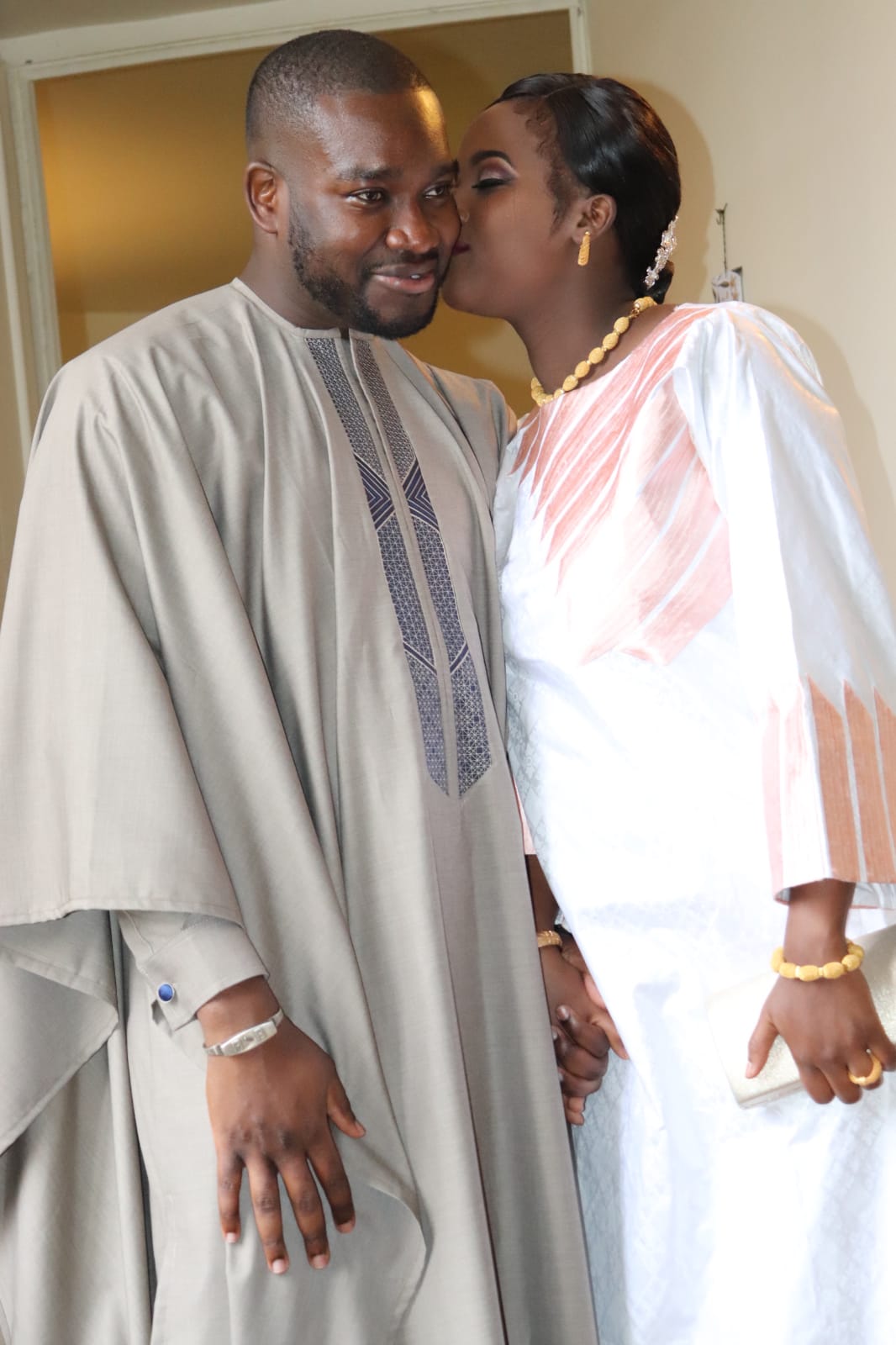 Voici les images du Baptême du petit fils de l'ancien Président de la Fédération d'athlétisme Momar Mbaye! Voici les images du Baptême du petit fils de l'ancien Président de la Fédération d'athlétisme Momar Mbaye!