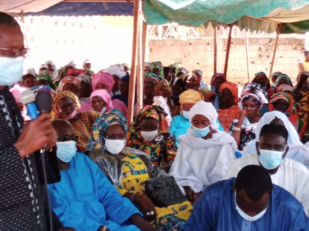 YENNE, TERROIR DE PECHE ET DE RESSOURCES HALIEUTIQUES, PROMEUT L’AUTONOMISATION DES FEMMES ET L’EMPLOI DES JEUNES YENNE, TERROIR DE PECHE ET DE RESSOURCES HALIEUTIQUES, PROMEUT L’AUTONOMISATION DES FEMMES ET L’EMPLOI DES JEUNES