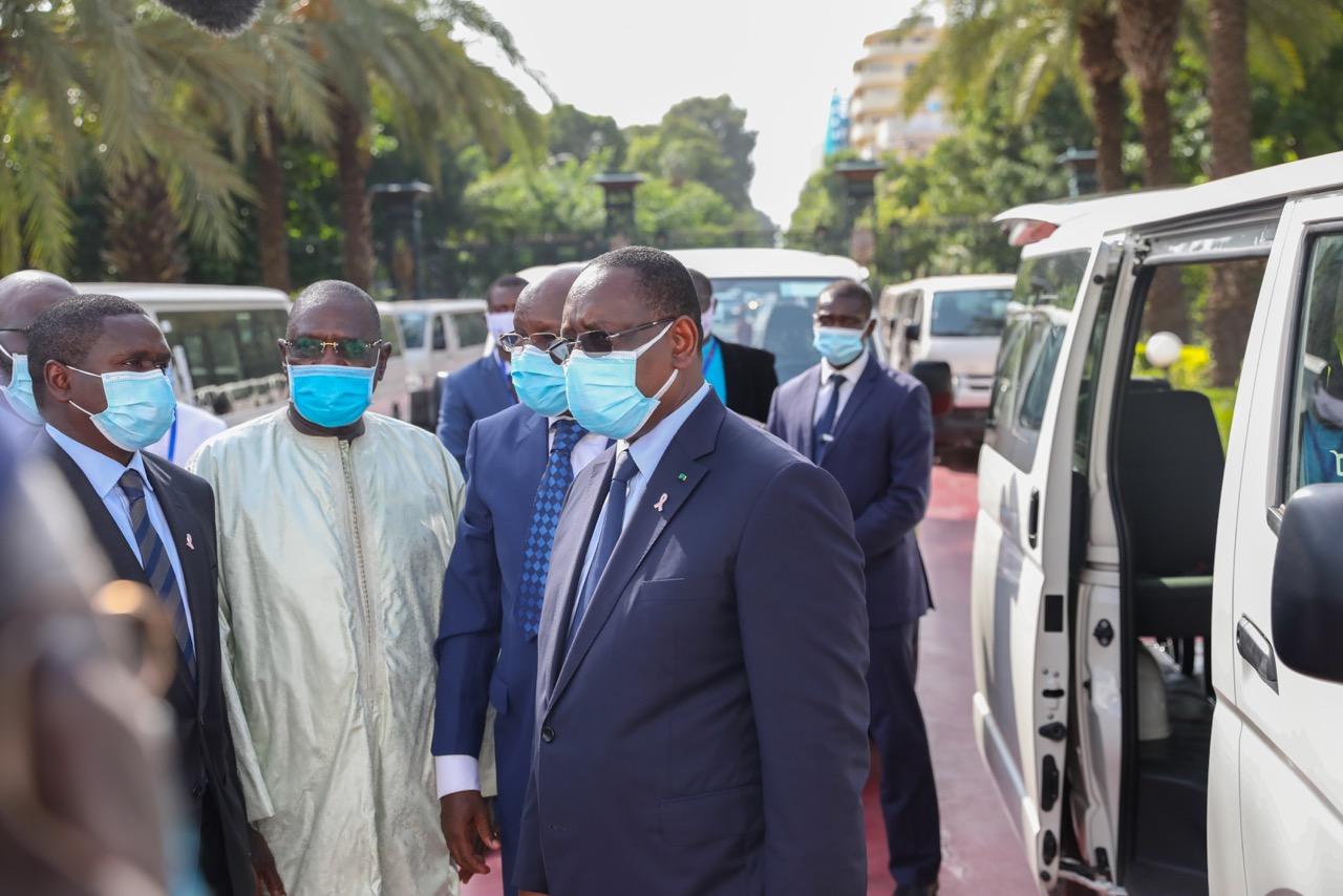 PHOTOS / Transport interurbain: Les nouveaux minibus devant remplacer les véhicules 7 places, réceptionnés PHOTOS / Transport interurbain: Les nouveaux minibus devant remplacer les véhicules 7 places, réceptionnés