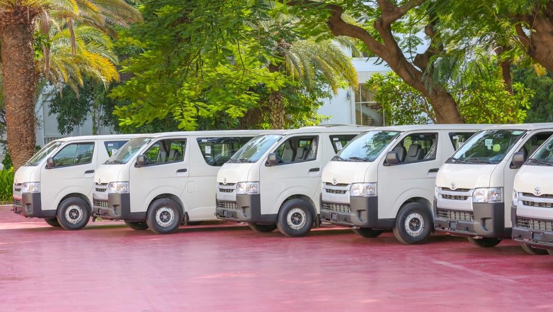Transports: Ces minibus qui vont remplacer les "07 places" réceptionnés par Macky Sall (Photos)