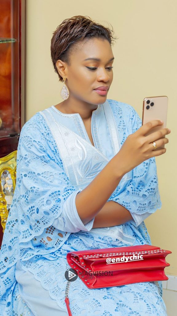 Ndèye Ndack et Caty Chimère en toute complicité avec Yaye Pouye, épouse de Serigne Abdou Karim Mbacké 
