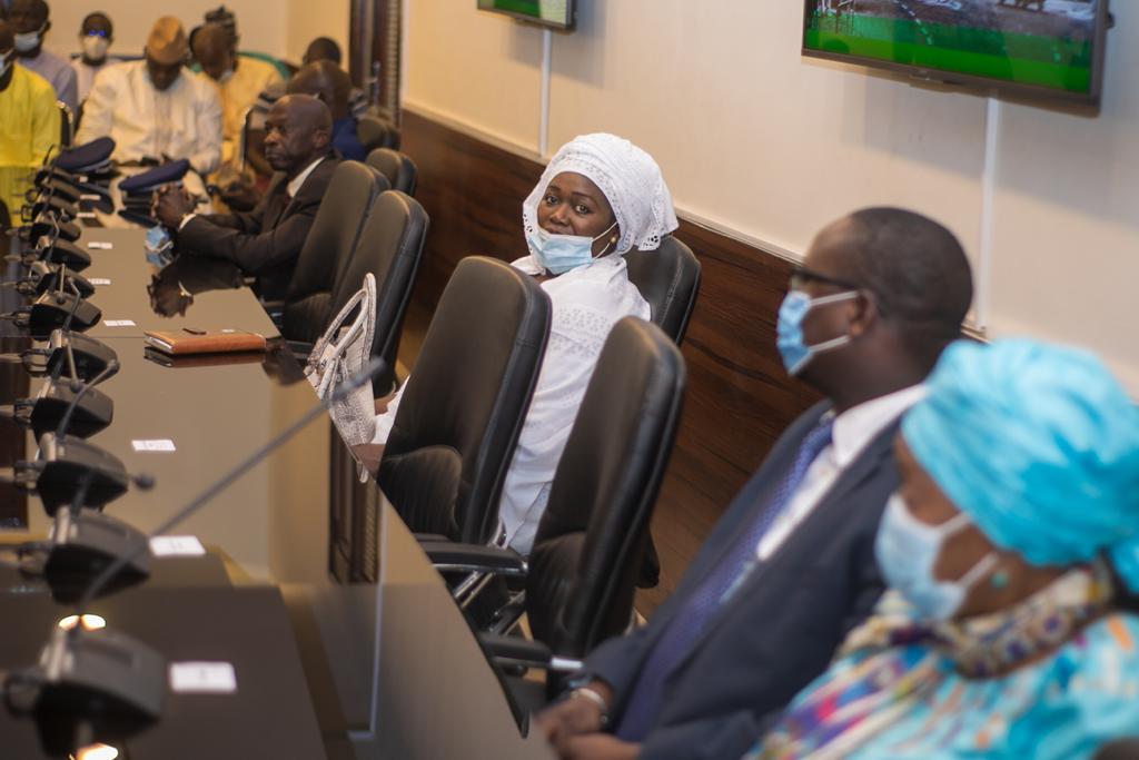 Passation de service entre Amadou Bâ et Aïssata Tall Sall: Les images ! Passation de service entre Amadou Bâ et Aïssata Tall Sall: Les images !